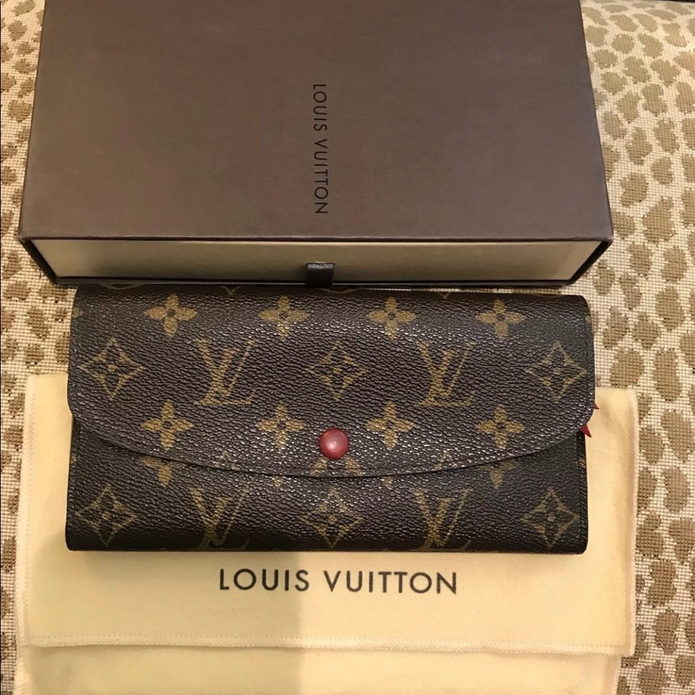Authentic, Louis Vuitton Emilie Wallet ❗️SOLD❗️
